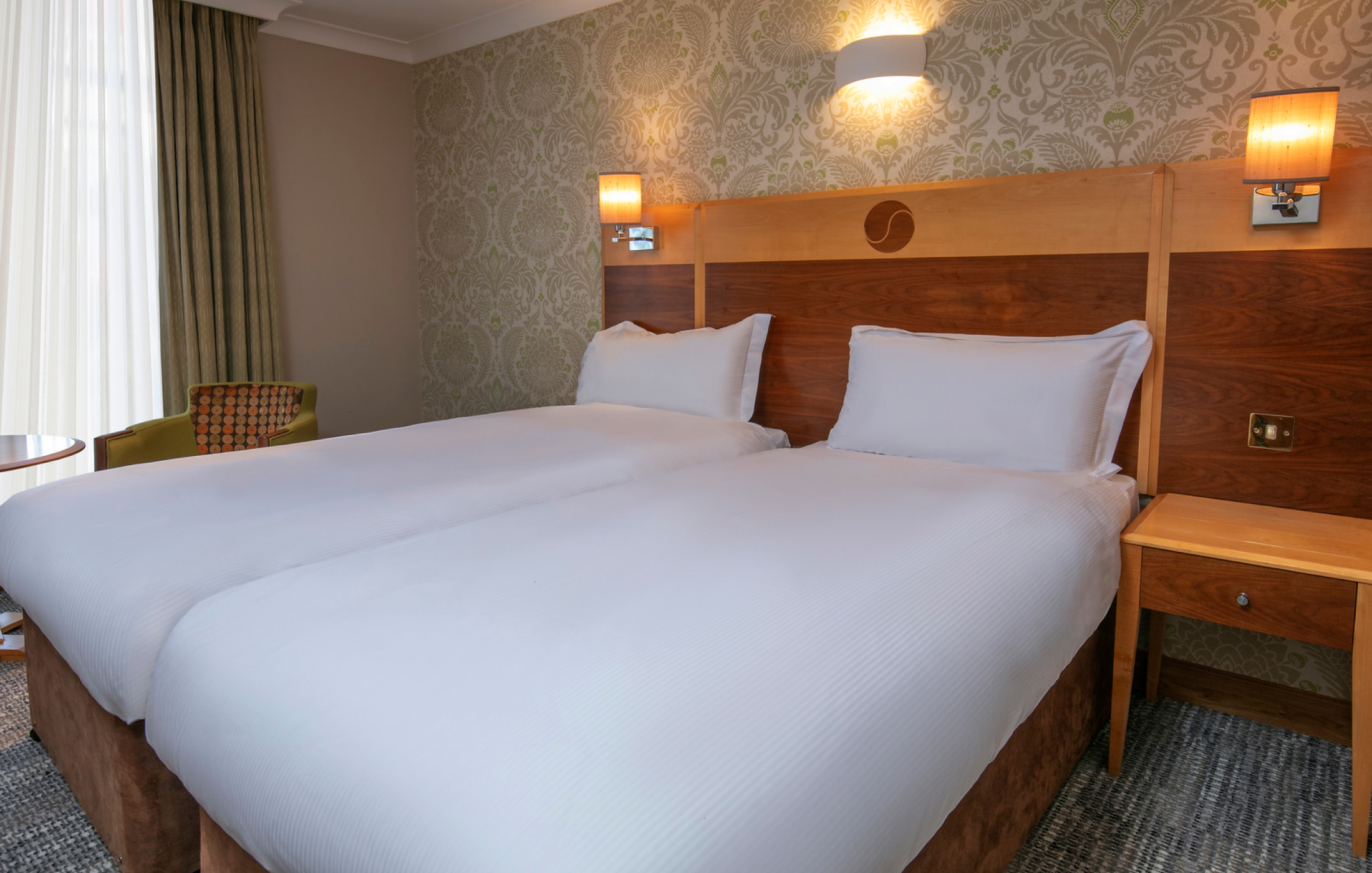 Gallery Deluxe Twin 3