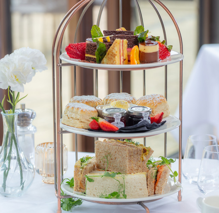 <strong>AFTERNOON TEA</strong>