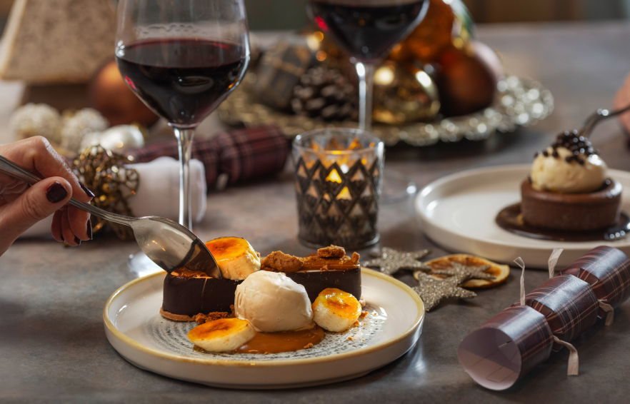 Carousel Desktop Festive Lunch