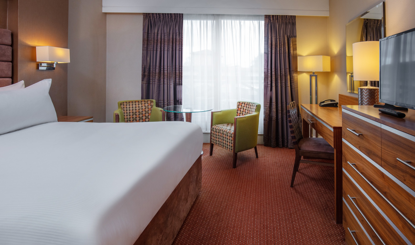 SUPERIOR ROOM